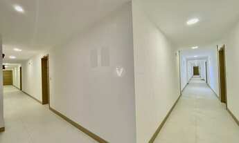 Imagem 2: Apartamento em andar alto de 1 dormitório com garagem, sala de estar/jantar, cozinha, banh