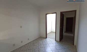 Imagem 4: Casa com 3 dormitórios para alugar, por R$ 1.350/mês - Vila Paulista - Botucatu/SP