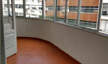 Imagem 6: Apartamento para aluguel possui 220 metros quadrados com 4 quartos