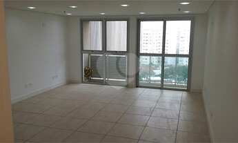 Imagem: Conjunto comercial novo e moderno localizado