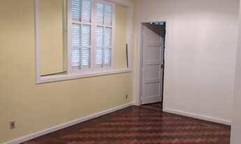 Imagem 4: Botafogo - Rua Bartolomeu Portela, amplo sala e quarto separados com vaga