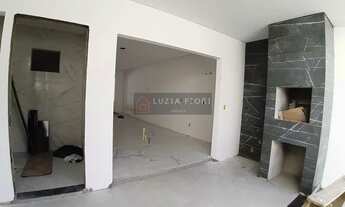 Imagem 3: Sobrado à venda no bairro Glória, Joinville/SC em rua sem saída. Amplo sobrado com 180m2