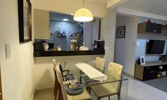 Imagem 2: Apartamento para venda com 2 quartos em Intermares