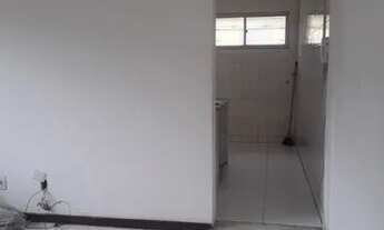 Imagem 5: Apartamento para aluguel possui 45 metros quadrados com 2 quartos em São Marcos - Salvador