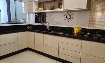 Imagem 2: Sobrado para venda tem 280 metros quadrados com 3 quartos em Moinho dos Ventos - Goiânia