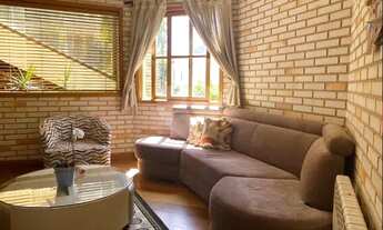 Imagem 7: Casa em condomínio Fechado com 399 m² de área útil e com 4 quartos