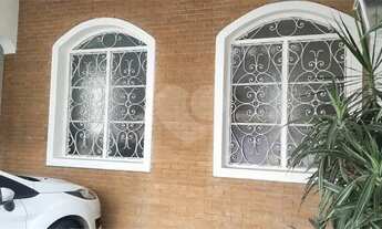 Imagem 2: Casa térrea, totalmente reformada, localizada em rua tranquila