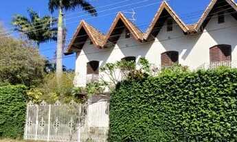 Imagem 3: Sobrado para venda tem 220 metros quadrados com 4 quartos em Jardim Siesta - Jacareí - SP