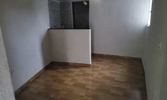 Imagem 2: Aluga campo grande prox ao centro 500 reais com água e luz incluídos, Robson *zap