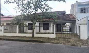 Imagem 2: Vende-se Joinville bairro Santo Antônio Casa 216,98 m2 em Terreno 560 m2