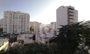 Imagem 5: Pontes Correia. Excelente três quartos com varandão explêndido