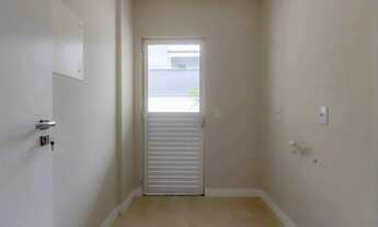 Imagem 2: Sobrado Geminado novo! Com 4 suítes e 2 vagas de garagem no Centro em Balneário Camboriú