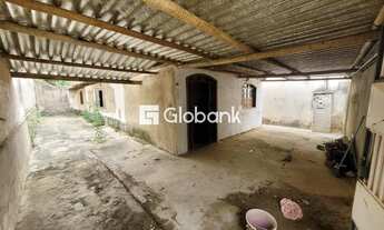 Imagem 4: Casa em Montes Claros, no bairro Jardim São Luiz, para venda