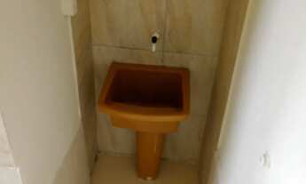 Imagem 5: Alugo Quitinete Quarto, cozinha, banheiro e área de serviço Campo Grande