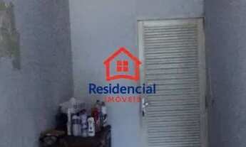 Imagem 6: Casa frente praça