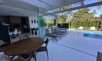 Imagem 4: CASA PARQUE Casa com 5 dormitórios