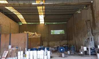 Imagem: 03 Galpões com aprox 275m2 cada na entrada