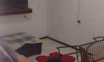 Imagem 2: VENDO COM URGÊNCIA ESSA CASA