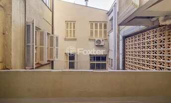 Imagem 6: Imóvel para venda tem 74 metros quadrados com 2 quartos em Rio Branco - Porto Alegre - RS