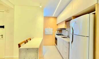 Imagem 7: Apartamento de 2 dormitórios sendo 1 suíte mobiliado com terraço e box/vaga de garagem em