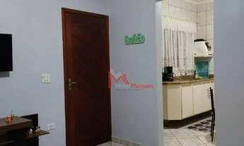 Imagem 3: Casa Geminada com Churrasqueira e com 2 dormitórios, sendo 1 suíte à venda, 127 m² por R