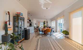 Imagem 5: Casa de condomínio para venda com 300 metros quadrados com 4 quartos