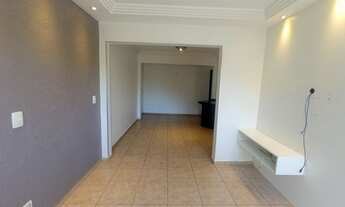 Imagem 5: Apartamento em ótimo estado com 2 dormitórios, 1 suíte com closet, 2 vagas de garagem. 69m