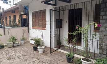 Imagem: Prédio comercial no bairro Petrópolis