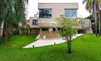 Imagem 2: Casa para aluguel e venda possui 685 metros quadrados com 4 quartos