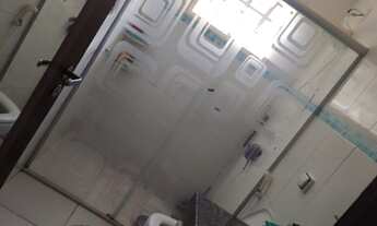 Imagem 5: Casa para venda tem 220 metros quadrados com 3 quartos em Jardim Império do Sol - Londrina