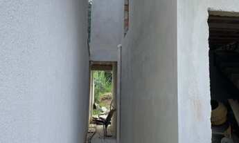 Imagem 4: Casa em rua pública