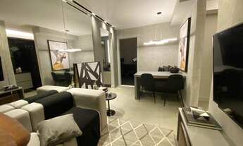 Imagem 6: Living Sunset apartamento com varanda e vaga na Região Olímpica da Barra da Tijuca