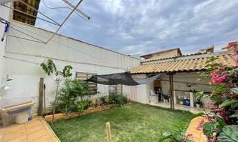 Imagem: Linda casa geminada plana no Santa Amélia