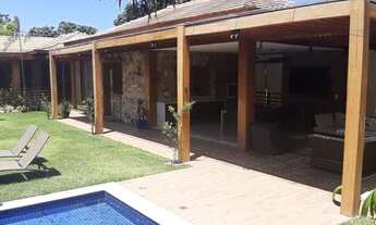 Imagem 3: Casa de condomínio na Praia do Forte para venda tem 600 metros quadrados com 6 quartos