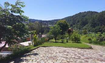 Imagem 2: 02 casas de alvenaria semi-mobiliadas no mesmo terreno contendo área total de 1.298,81m2