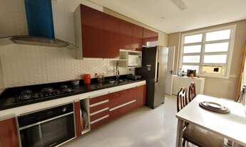 Imagem 2: Apartamento para venda tem 180 metros quadrados com 4 quartos em Pitangueiras - Guarujá