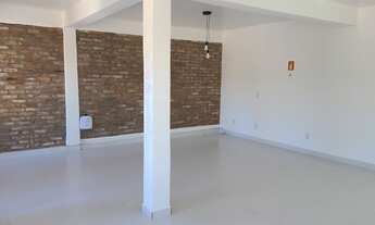 Imagem: Prédio inteiro em Praia de Belas - Porto