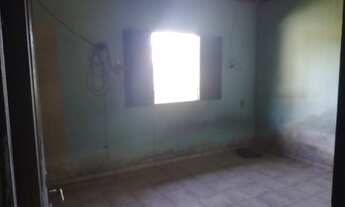 Imagem 5: Vendo uma casa localizada rua Souza Araújo bairro dom Aristides cidade Marituba