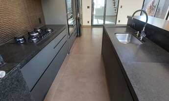 Imagem 3: Casa de condomínio sobrado para venda tem 237 metros quadrados com 3 quartos