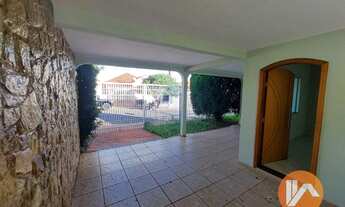 Imagem 2: Casa com 3 dormitórios para alugar, 183 m² por R$ 3.200,00/mês - Vila Santo Antônio - Ouri