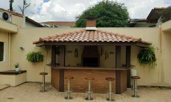 Imagem 2: Sobrado para venda com 350 metros quadrados com 4 quartos