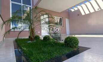 Imagem 2: Casa á venda, localizada em Condomínio Fechado, com facilidade de acesso ao centro comerci