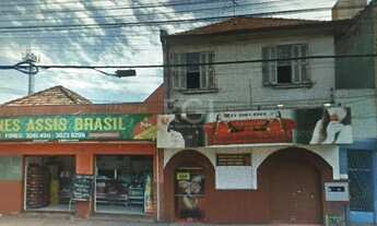 Imagem 2: Casa comercial em av. de grande fluxo, ampla loja no térreo, residencia com 03 dorm, na pa