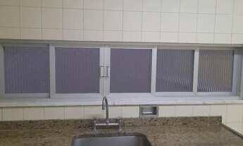 Imagem 3: Tijuca, Rua Carlos Vasconcelos, perto do metrô saens Pena