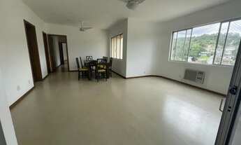 Imagem 3: Edifício localizado próximo á Igreja Luterana da Rua João Pessoa. Próximo a padaria, posto