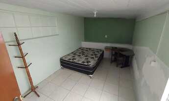 Imagem 7: Quarto individual masculino para estudantes próximo a ufsc