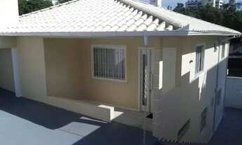 Imagem: Quarto individual com banheiro privativo