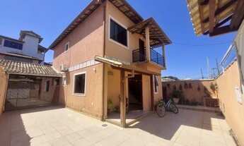 Imagem: Excelente casa duplex independente com quintal