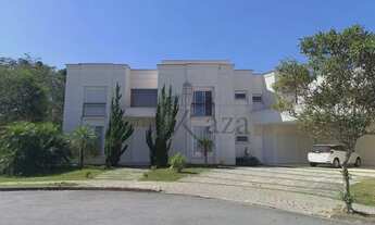 Imagem 2: Casa de condomínio sobrado para aluguel tem 380 metros quadrados com 4 quartos