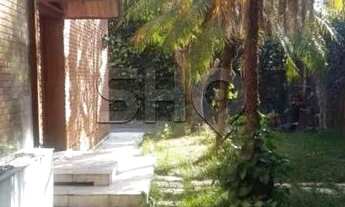 Imagem 2: Sobrado próximo ao Parque Villa Lobos